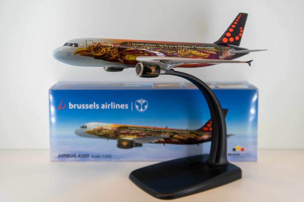  Model Airbus A320 Amare