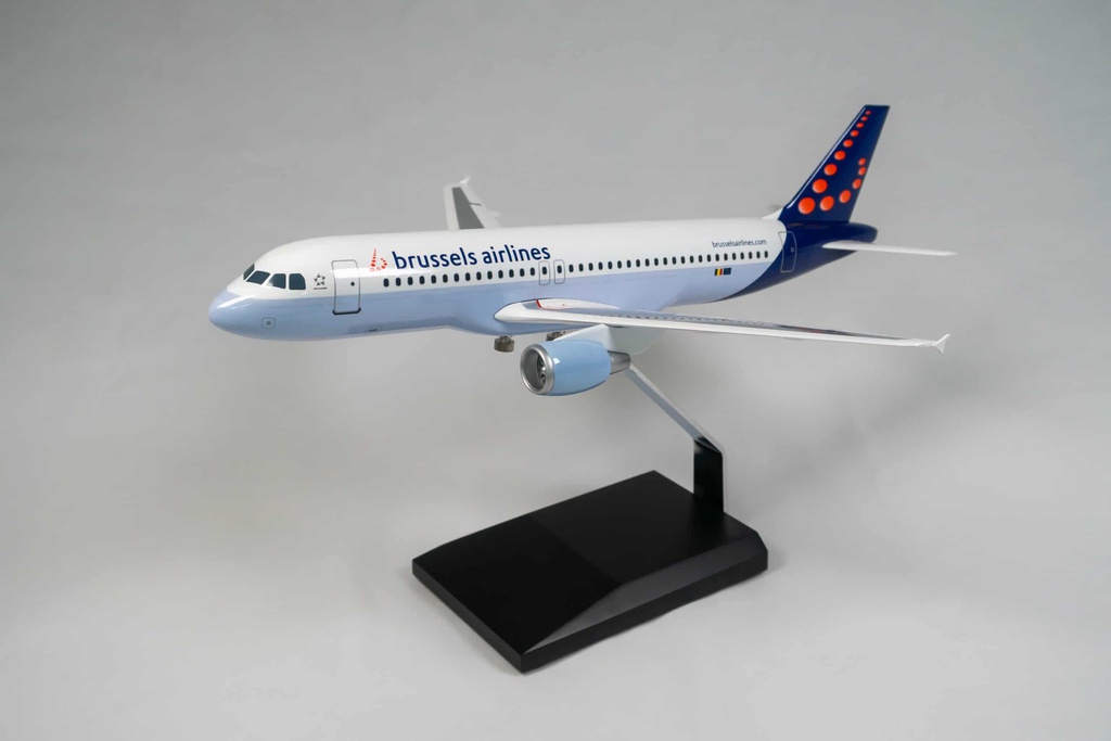 Maquette Airbus A320 Brussels Airlines 1/100