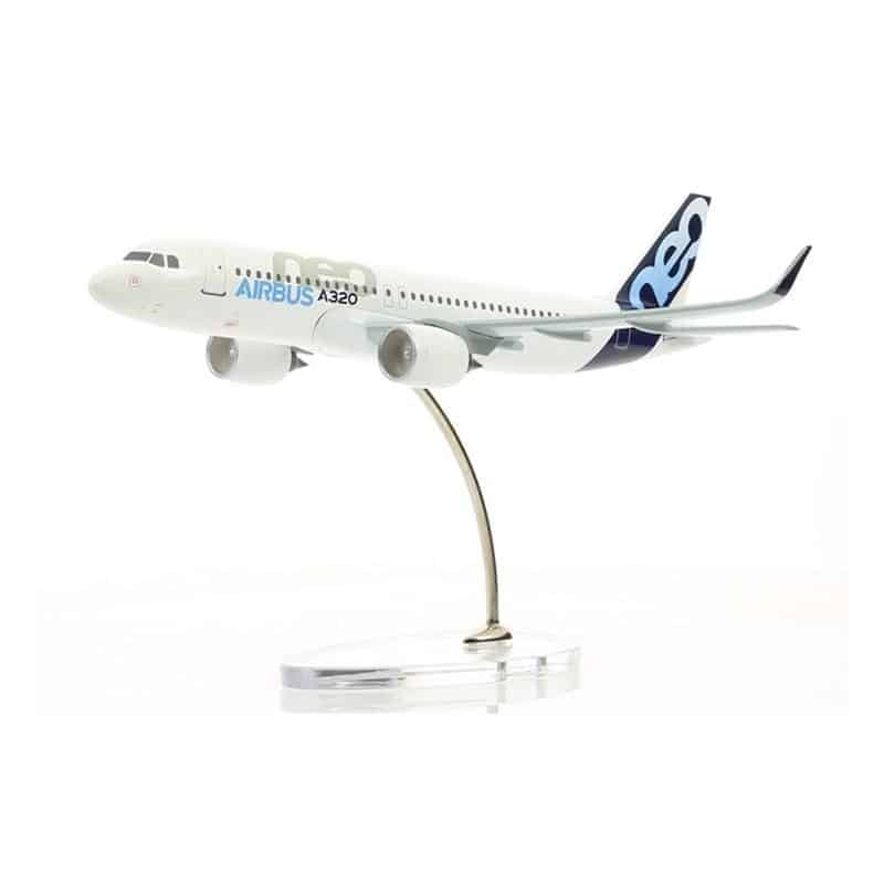 Maquette Airbus A320neo 1/100